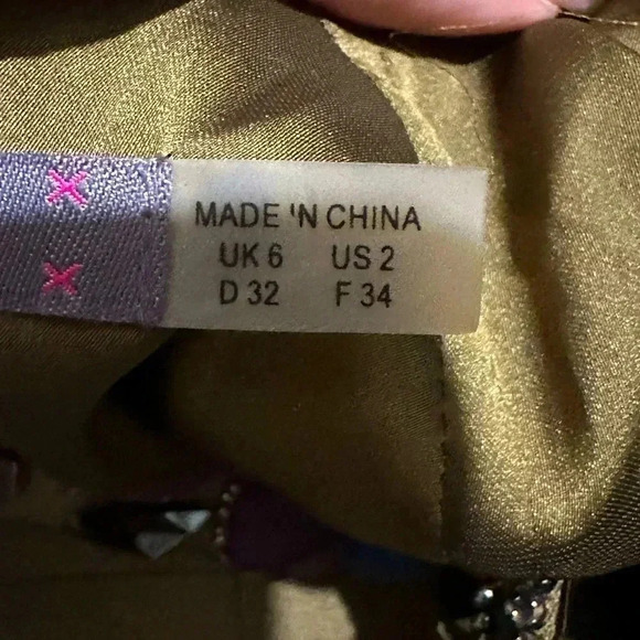 Boden Limited Edition Jeweled Bell Short Sleeve Formal Blouse Top Size 2 US - Picture 9 of 10